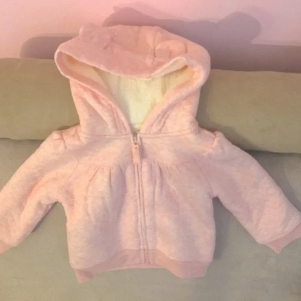 Carter’s pink hooded sweater jacket for baby size 6-9 months